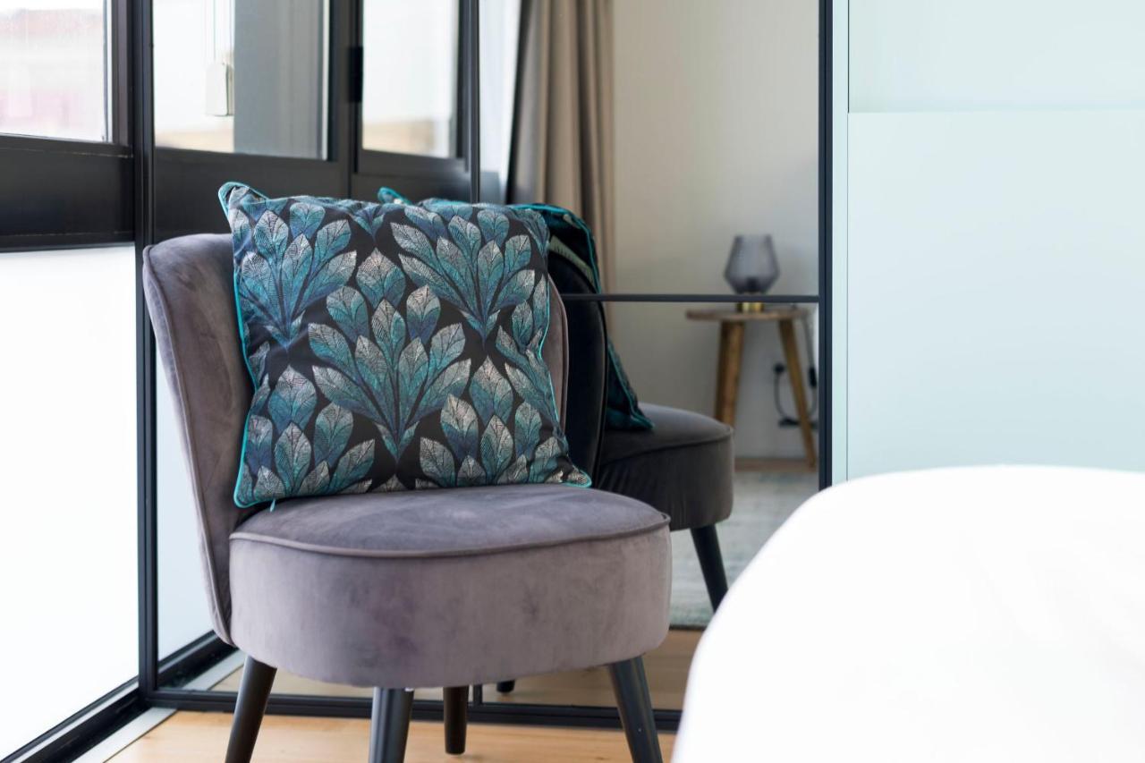 Lovelystay - Wohaza Apartment With Free Private Parking ポルト エクステリア 写真