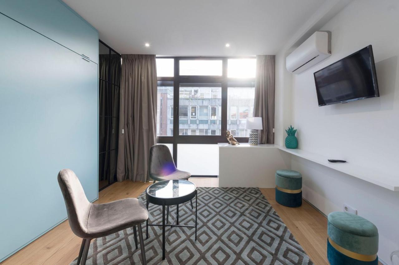 Lovelystay - Wohaza Apartment With Free Private Parking ポルト エクステリア 写真